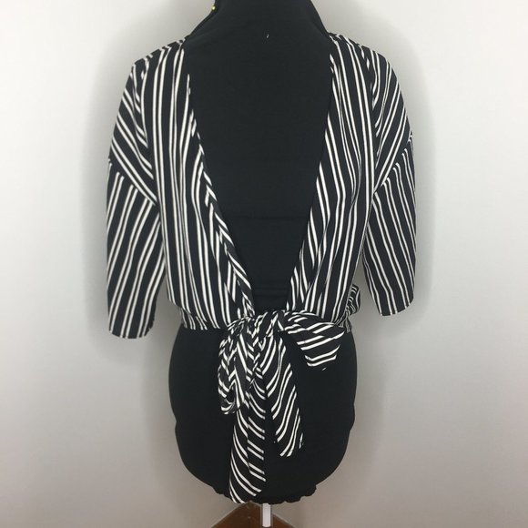 Lock & Key - Black and White Wrap Cardigan - M - Picture 1 of 9
